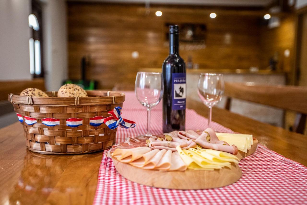 Apartmani Lara Modrus-Kuca Za Odmor Extérieur photo